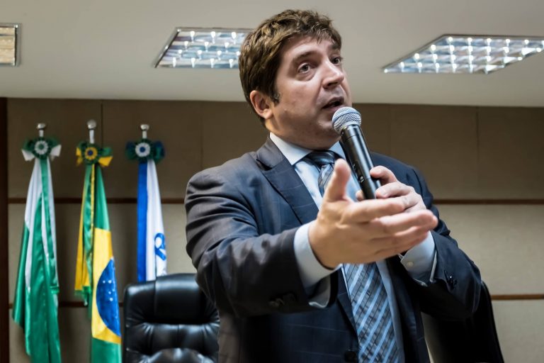 Nova legislação trabalhista ainda não está consolidada segundo juristas Nova legislação trabalhista ainda não está consolidada segundo juristas