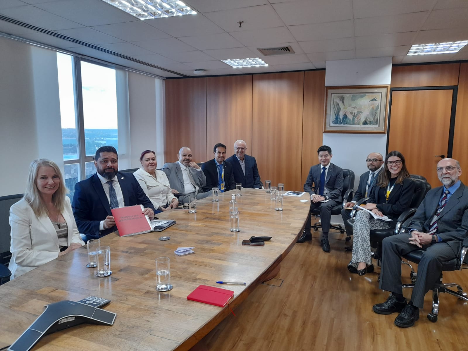 Apresentação da proposta à presidência dos Correios.